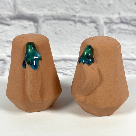 Southwestern Terracotta Salt Pepper Shaker Green Blue Glaze Chili Pepper Vintage - Picture 4 of 10